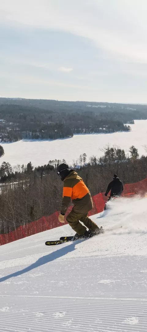 Skiers and snowboarders at Giants Ridge Recreation Area