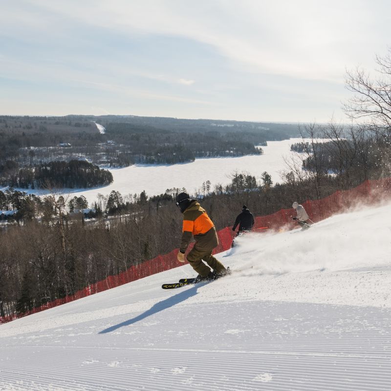 Skiers and snowboarders at Giants Ridge Recreation Area